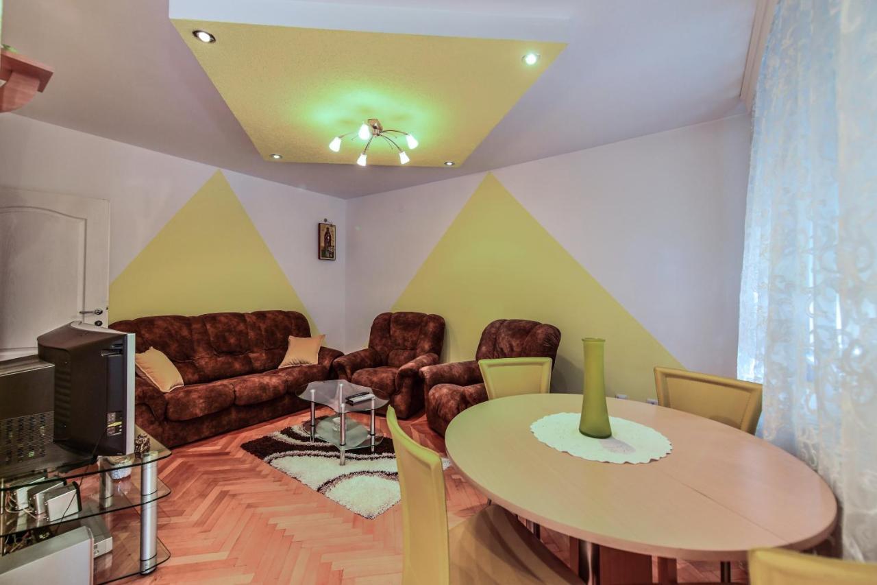 Lux Apartman Cvetkovic Kraljevo Exterior photo